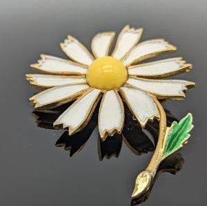 Weiss Daisy Enamel Brooch, Mid Century Estate Jewelry, Flower Brooch, Collectibl